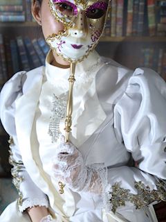 椎野 あずみ
