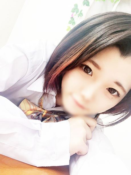刈谷・知立のヘルス「Fashion Health CAROL2」ゆ　み(18)のプロフィール写真
