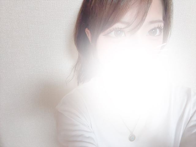 千種・今池・池下のキャンパブ「恋の胸騒ぎ 今池店」るな(18)のプロフィール写真