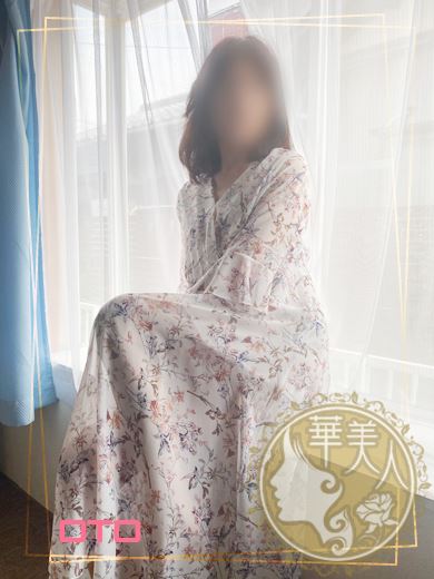 浜松の人妻・熟女デリヘル「華美人」おと(55)のプロフィール写真