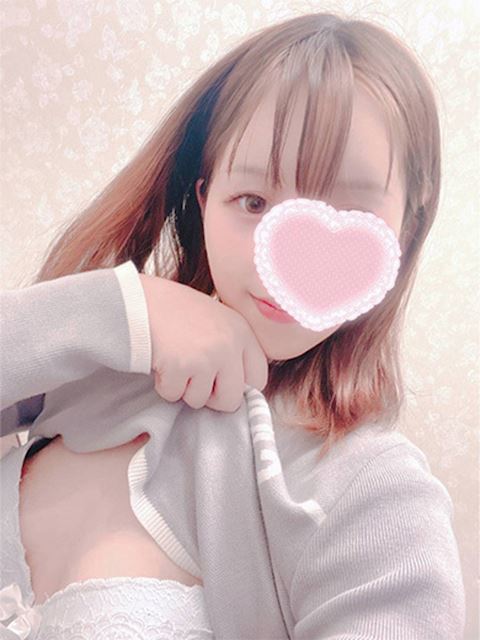 多治見市の人妻・熟女デリヘル「隣の奥様＆隣の熟女 多治見店」【奥】みなみ(27)のプロフィール写真