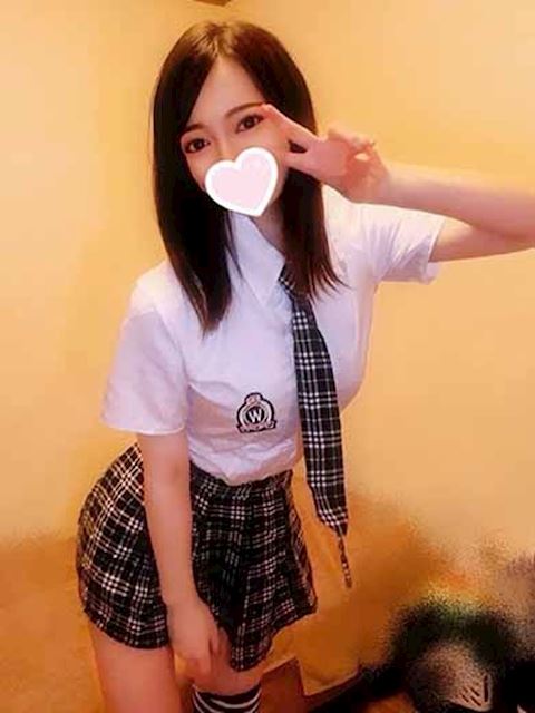 多治見市の人妻・熟女デリヘル「隣の奥様＆隣の熟女 多治見店」【奥】はるひ(24)のプロフィール写真