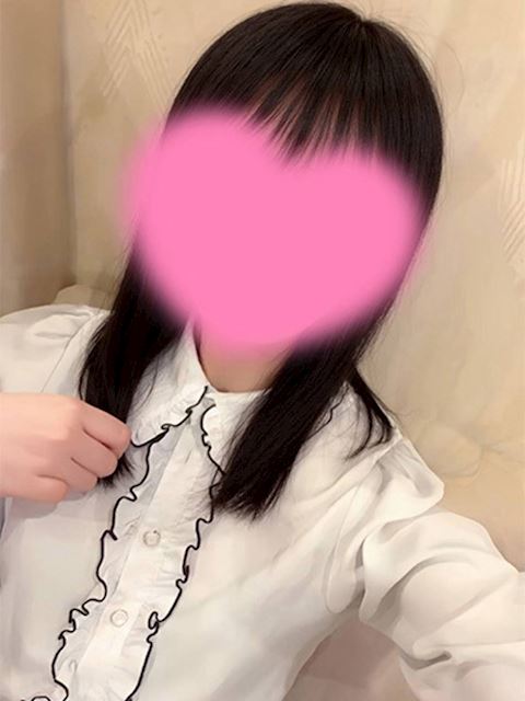 多治見市の人妻・熟女デリヘル「隣の奥様＆隣の熟女 多治見店」【奥】りる(20)のプロフィール写真