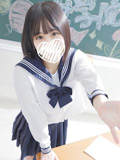 石原ひな