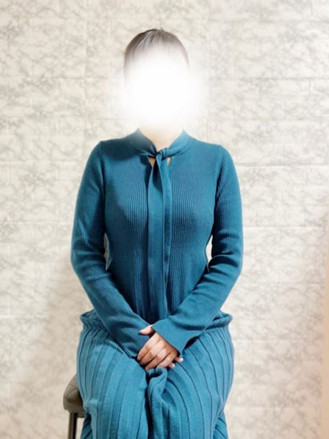 大垣市の人妻・熟女デリヘル「熟女の風俗アウトレット　大垣安八羽島店」りな(46)のプロフィール写真