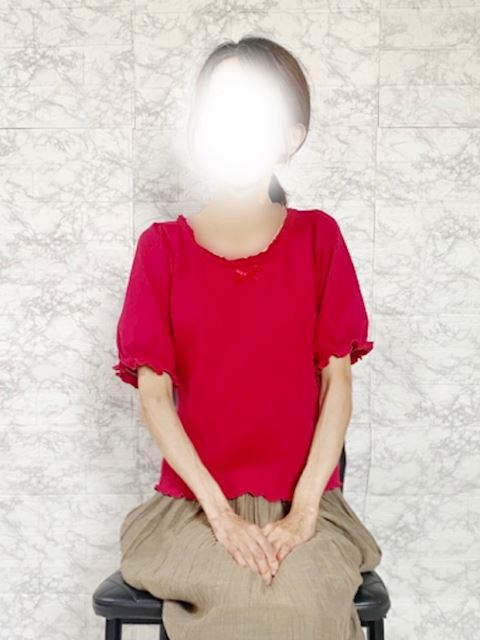 大垣市の人妻・熟女デリヘル「熟女の風俗アウトレット　大垣安八羽島店」かえで(49)のプロフィール写真