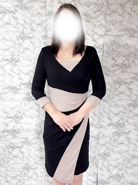 大垣市の人妻・熟女デリヘル「熟女の風俗アウトレット　大垣安八羽島店」ねね(49)のプロフィール写真