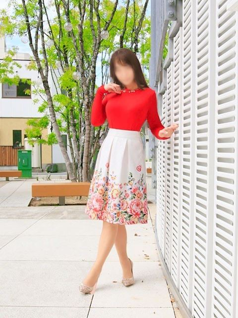 豊橋の人妻・熟女デリヘル「こあくまな熟女たち豊橋店（KOAKUMAグループ）」橘 みつり(45)のプロフィール写真