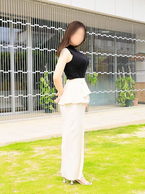 豊橋の人妻・熟女デリヘル「こあくまな熟女たち豊橋店（KOAKUMAグループ）」三井 翼(42)のプロフィール写真