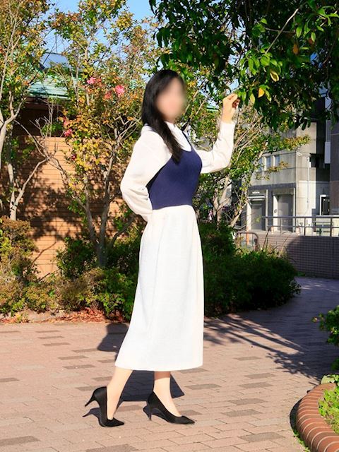 豊橋の人妻・熟女デリヘル「こあくまな熟女たち豊橋店（KOAKUMAグループ）」高 りり(38)のプロフィール写真