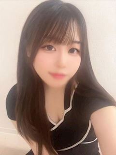 もえ◆小柄の全裸コート