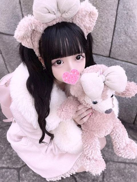 安城のデリヘル「流れでなんでも許しちゃう素人女子」みさ(18)のプロフィール写真