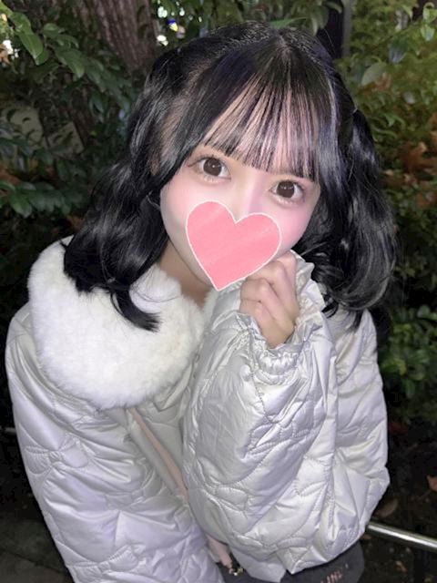 安城のデリヘル「流れでなんでも許しちゃう素人女子」あや(19)のプロフィール写真