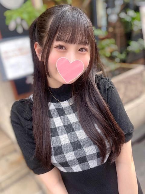 安城のデリヘル「流れでなんでも許しちゃう素人女子」らぶ(20)のプロフィール写真