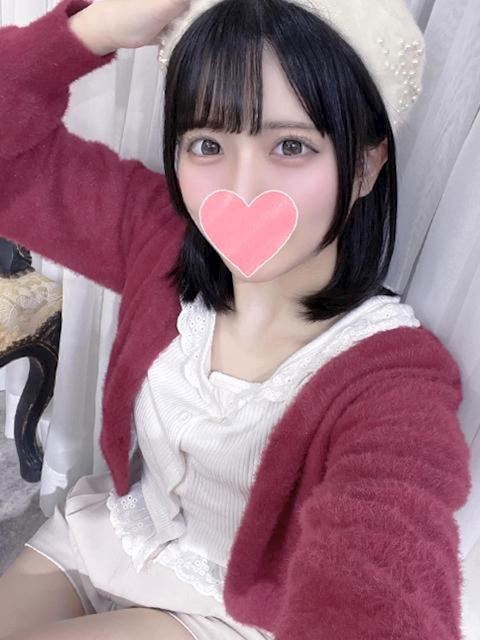安城のデリヘル「流れでなんでも許しちゃう素人女子」れおな(18)のプロフィール写真