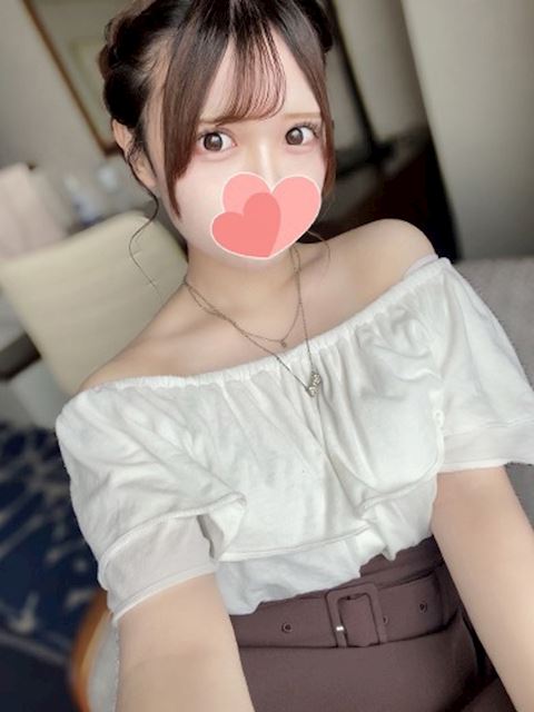 栄のデリヘル「流れでなんでも許しちゃう素人女子」とも(18)のプロフィール写真