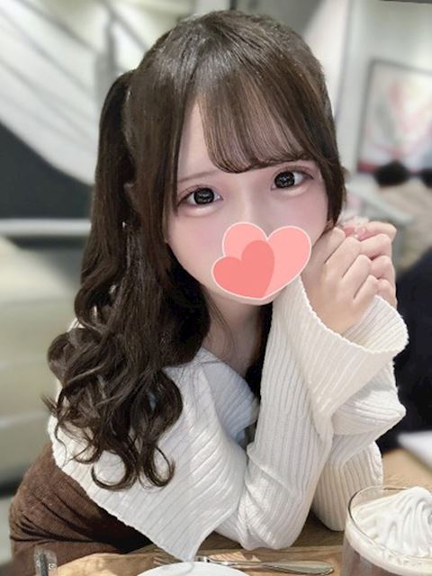 栄のデリヘル「流れでなんでも許しちゃう素人女子」もか(18)のプロフィール写真