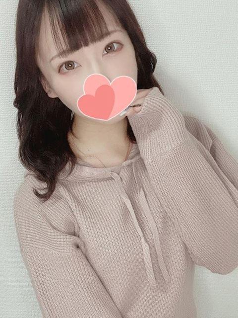 栄のデリヘル「流れでなんでも許しちゃう素人女子」りいな(18)のプロフィール写真