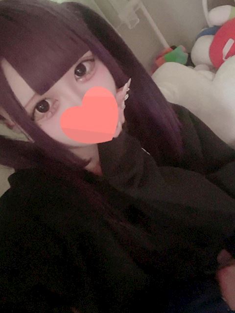 栄のデリヘル「流れでなんでも許しちゃう素人女子」ひかり(18)のプロフィール写真