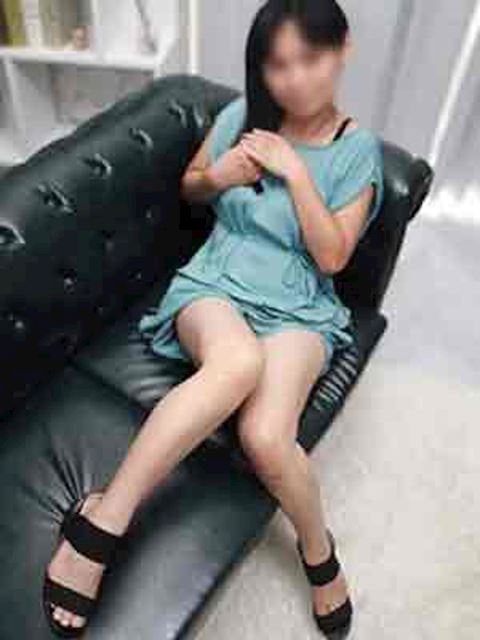 富士・沼津の人妻・熟女デリヘル「熟女の風俗最終章 沼津店」しおり(31)のプロフィール写真