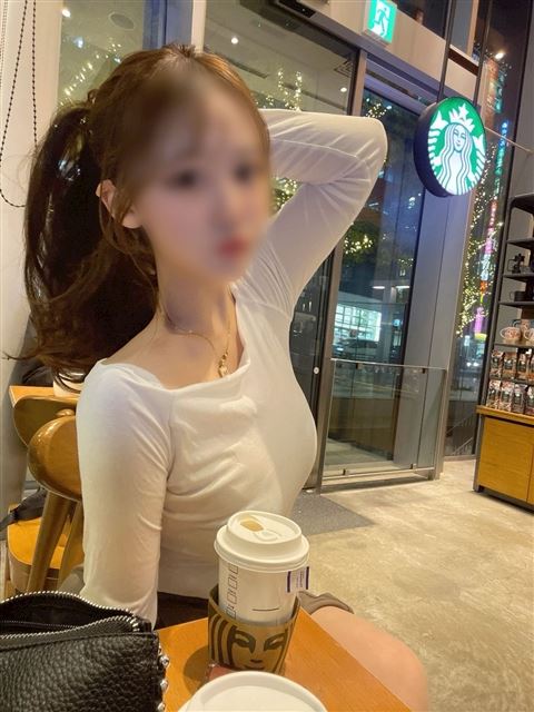 新栄・東新町のデリヘル「巨乳&貧乳&美乳　Honey&Spice」るか(21)のプロフィール写真