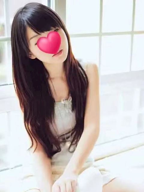 半田・武豊・常滑の人妻・熟女デリヘル「淫乱人妻のキス」さくら(22)のプロフィール写真
