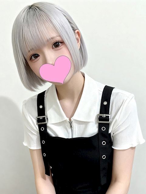栄のデリヘル「えっちなカノジョと濃厚KISS」ななみ(18)のプロフィール写真