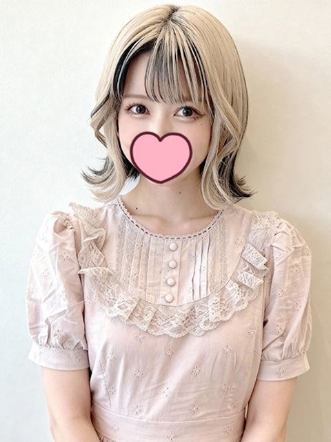名古屋駅のデリヘル「地元女子の発散場～秘密の関係～」さとみ(19)のプロフィール写真